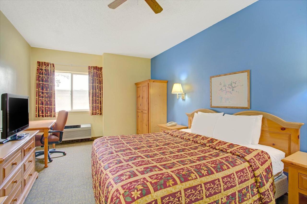 Days Inn By Wyndham Lehi Oda fotoğraf